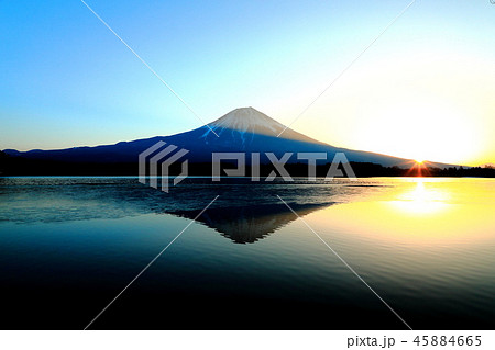 世界遺産 富士山 静岡県 田貫湖 逆さ富士 日の出 世界遺産 富士山 静岡県 田貫湖 逆さ富士 日の出 45884665