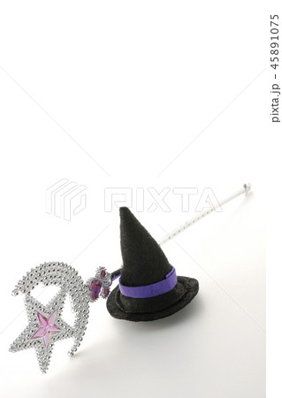 魔女　魔法使い 45891075
