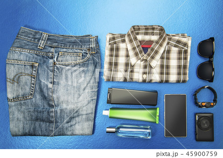 Man equipment like casual outfits with sunglasses 45900759