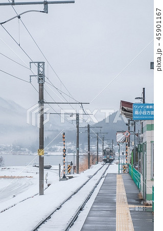 雪国の風景 45901167