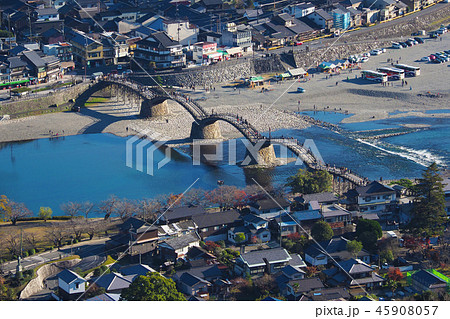 錦帯橋(山口県:岩国城からの眺望) 錦帯橋(山口県:岩国城からの眺望) 45908057