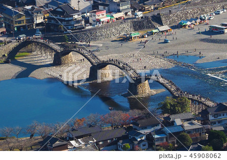 錦帯橋(山口県:岩国城からの眺望) 錦帯橋(山口県:岩国城からの眺望) 45908062