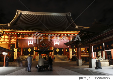 夜の浅草寺にて(本堂) 夜の浅草寺にて(本堂) 45908695