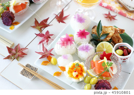 秋のミニおにぎりワンプレート 秋のミニおにぎりワンプレート 45910801