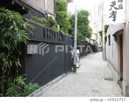 神楽坂のかくれんぼ横丁 45912757