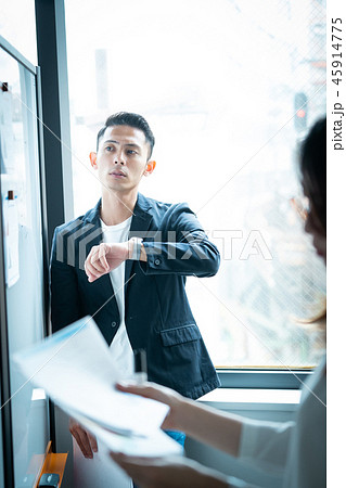 ビジネス　男性 45914775
