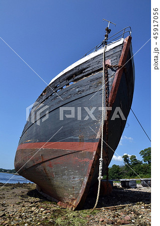 Fishing boat on beach near Corpach, Fort William Fishing boat on beach near Corpach, Fort William 45917056