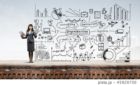 Woman presenting her business ideas 45920730