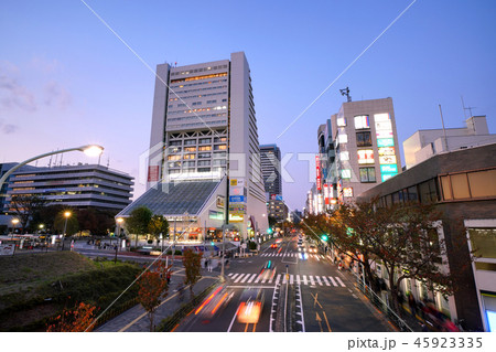 日本の東京都市景観 中野サンプラザなど、中野の街並みを望む 日本の東京都市景観 中野サンプラザなど、中野の街並みを望む 45923335