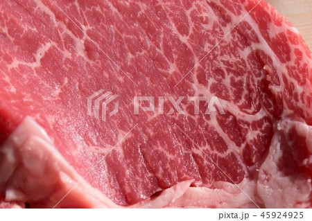 ヒレステーキ　黒毛和牛　鹿児島産　クローズアップ 45924925
