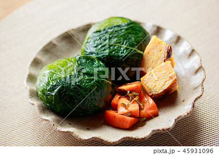 青菜（せいさい）巻きのおにぎり 45931096