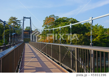 野岳大橋(長崎県:野岳湖:秋の行楽シーズン) 野岳大橋(長崎県:野岳湖:秋の行楽シーズン) 45931396