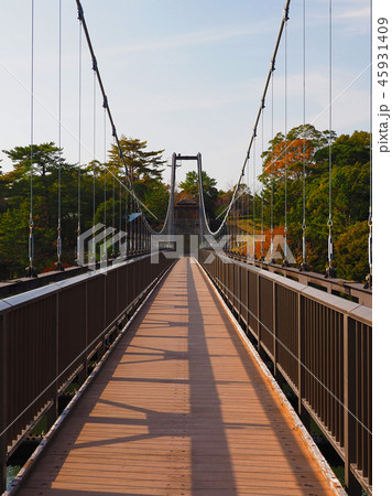 野岳大橋(長崎県:野岳湖:秋の行楽シーズン) 野岳大橋(長崎県:野岳湖:秋の行楽シーズン) 45931409