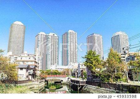 タワーマンションのある都市風景 45933598
