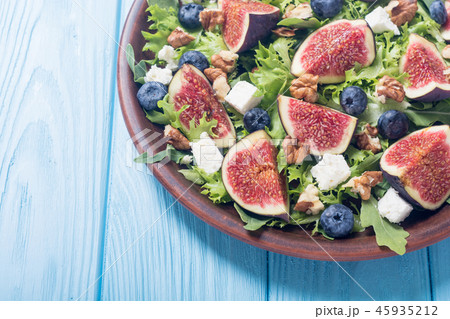 Figs salad with cheese 45935212