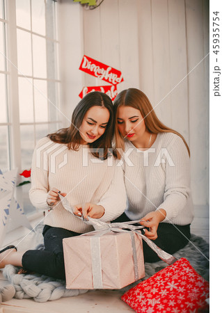 girls with gifts 45935754