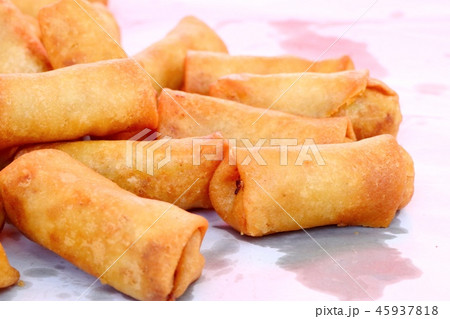 spring rolls at street food 45937818
