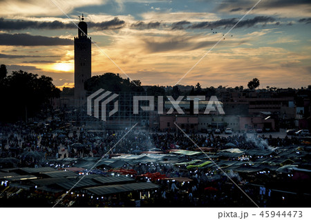 View across Jemaa el-Fnaa square at sundown in Mar View across Jemaa el-Fnaa square at sundown in Mar 45944473