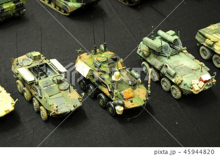 Miniature model of tanks and amour vehicle  45944820