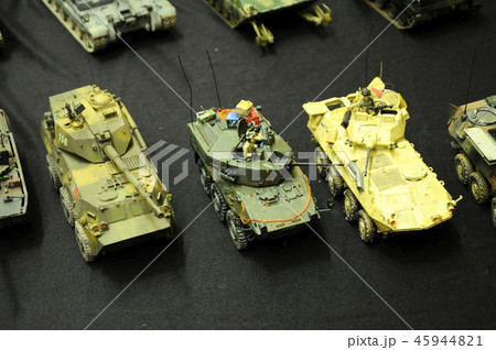 Miniature model of tanks and amour vehicle  45944821