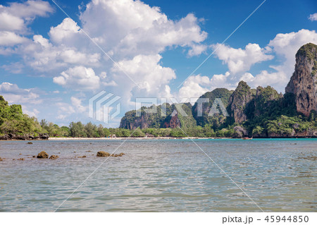tropical karst rocks perfect for climbing Railay tropical karst rocks perfect for climbing Railay 45944850