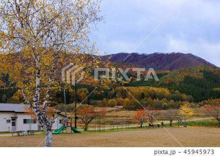 大内宿の紅葉 公園 広場 大内宿の紅葉 公園 広場 45945973