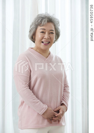 高齢者 老人 白髪 45950736