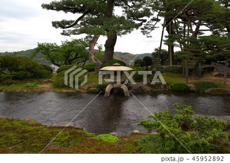 新緑の兼六園 新緑の兼六園 45952892