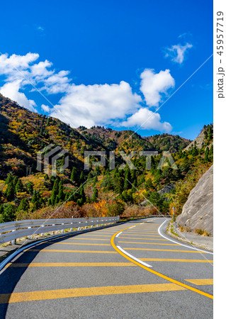 三重県 御在所岳 鈴鹿スカイラインの紅葉 三重県 御在所岳 鈴鹿スカイラインの紅葉 45957719