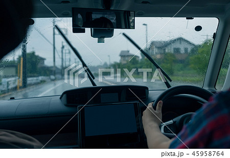 雨の日のドライブ 雨の日のドライブ 45958764