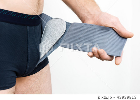 Bandage inguinal hernia. 45959815