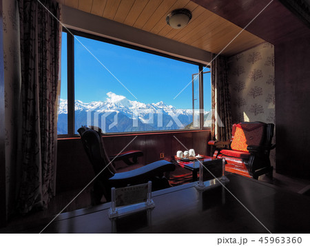 中国雲南省・徳欽 飛来寺観景天堂大酒店から眺める梅里雪山 / Meili Snow Mountain 45963360