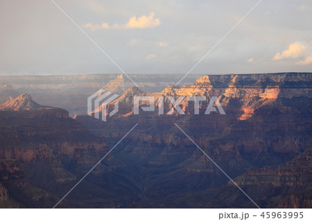 グランドキャニオン Yavapai Point からの夕景 45963995