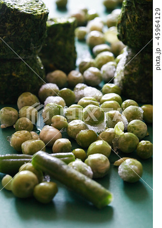 Frozen Spinach And Pea 45964129