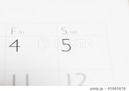 カレンダー 45965676
