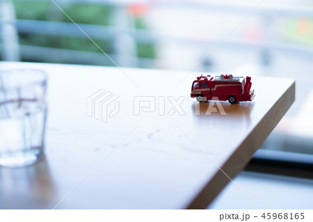 ミニカーのある風景2 ミニカーのある風景2 45968165