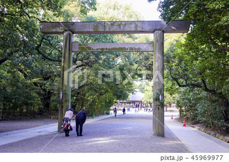 熱田神宮参道の鳥居2 45969977