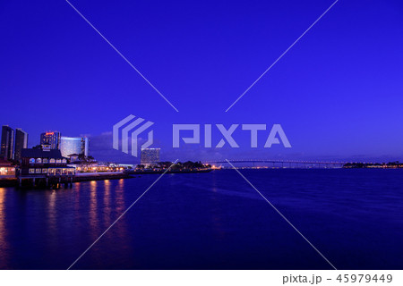 サンディエゴの海岸の夜景 マジックアワー サンディエゴの海岸の夜景 マジックアワー 45979449