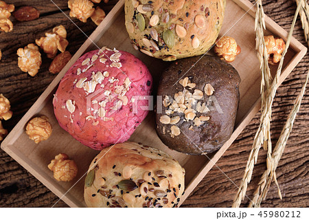 top view whole wheat multi-grains bread in box 45980212