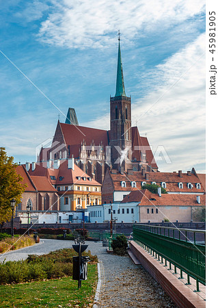 church of the Holy Cross and St Bartholomew 45981905