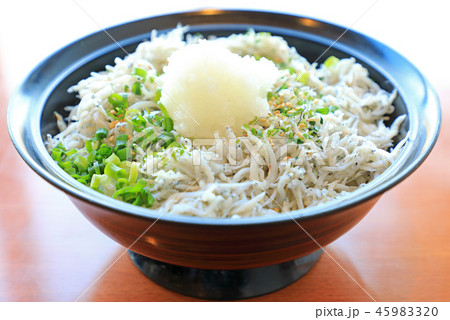 おろししらす丼 45983320
