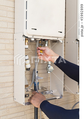 給湯器配管 45992899