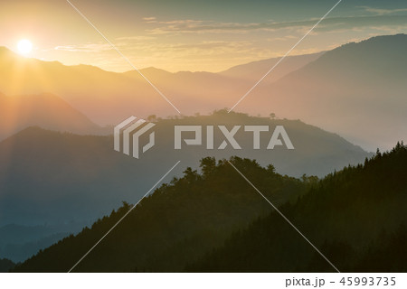 藤和峠から望む竹田城跡 藤和峠から望む竹田城跡 45993735