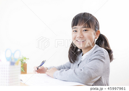 勉強する女の子 小学生 勉強する女の子 小学生 45997961