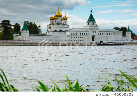 Male Ipatievsky Monastery at cloudy day in Kostroma, Russia Male Ipatievsky Monastery at cloudy day in Kostroma, Russia 46000205