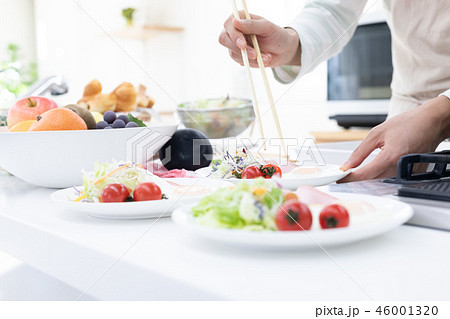 朝食準備　手元 46001320