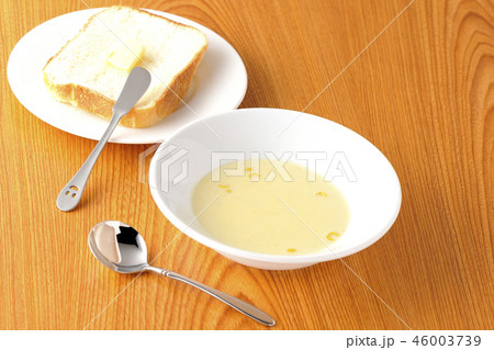 食パンとポタージュ 46003739