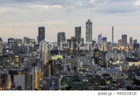 夕暮れ時の池袋高層ビル群の写真素材