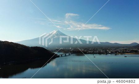 河口湖と富士山 46004802