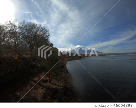 山中湖と富士山 山中湖と富士山 46004898